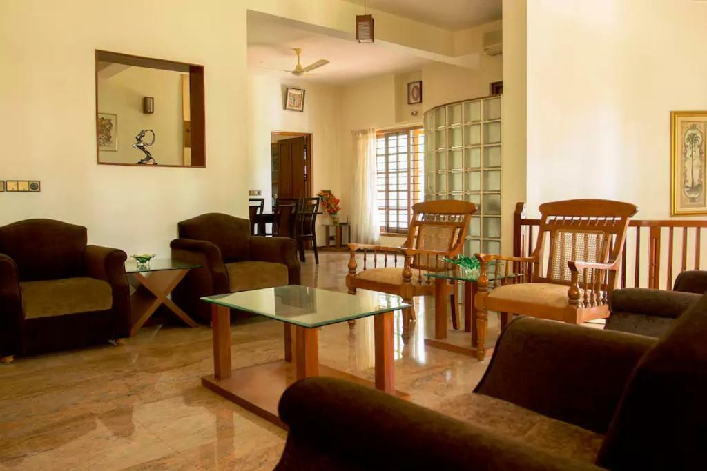 Serena Villa *