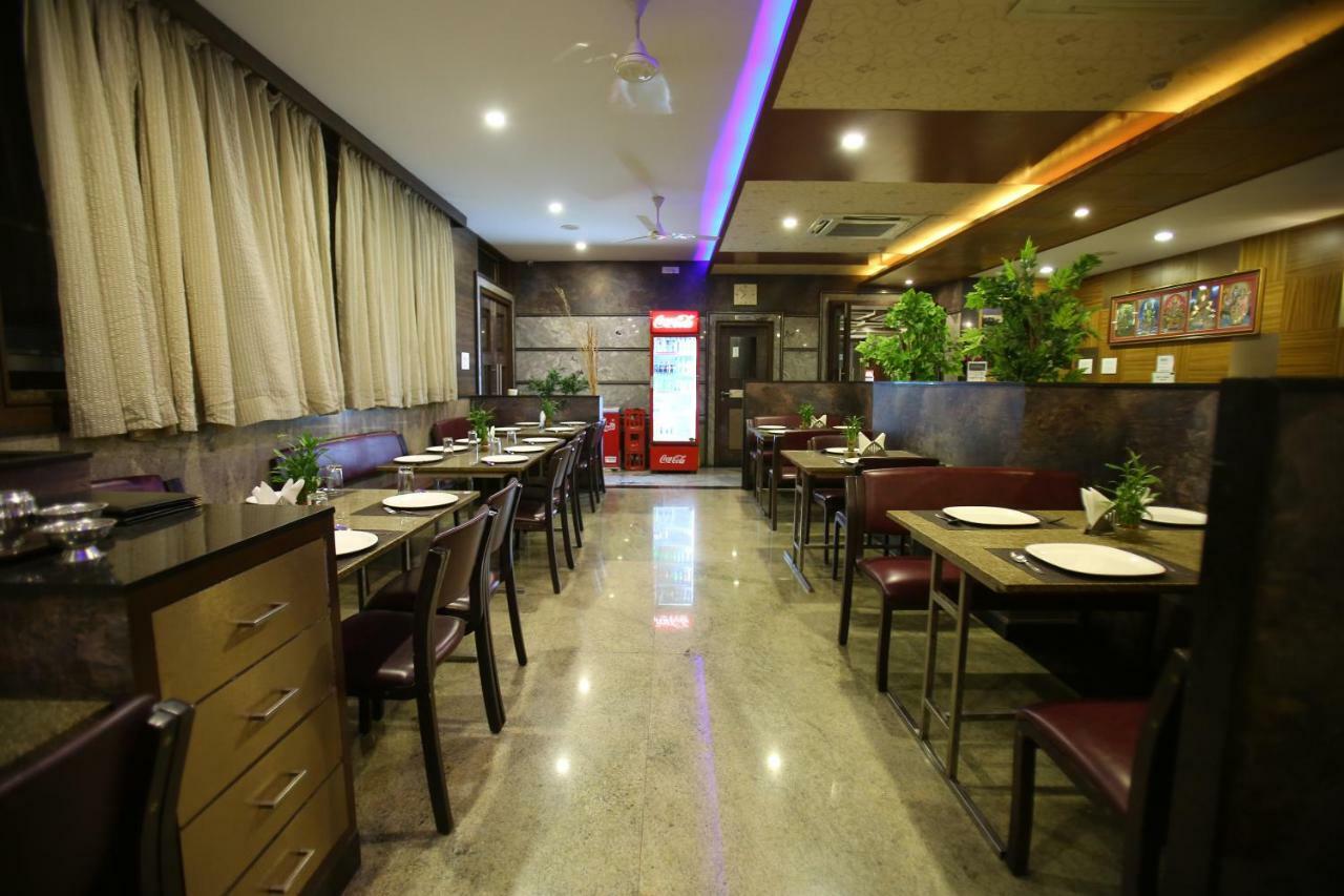 Silverstar Hotel *
