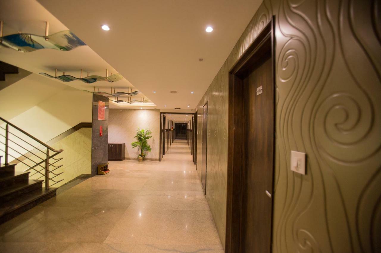 Silverstar Hotel Bangalore