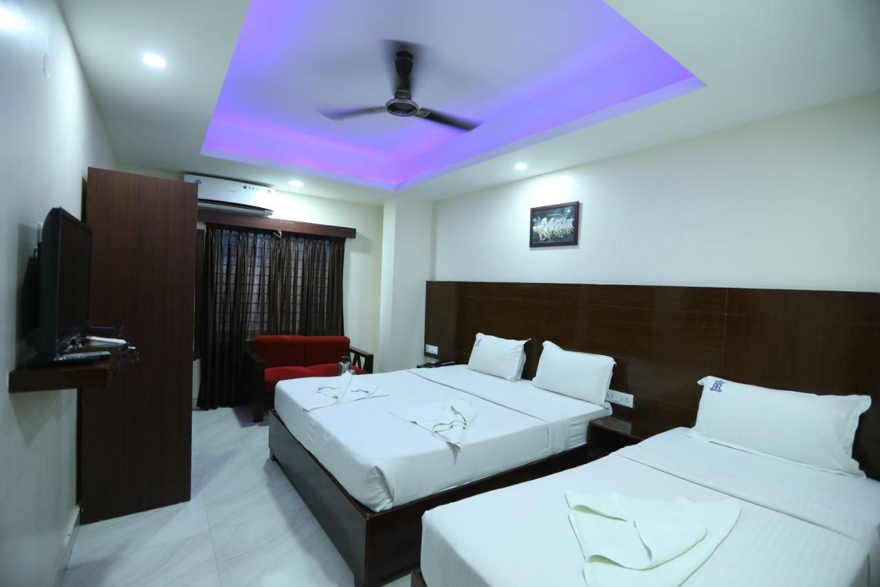 Rr International Hotel