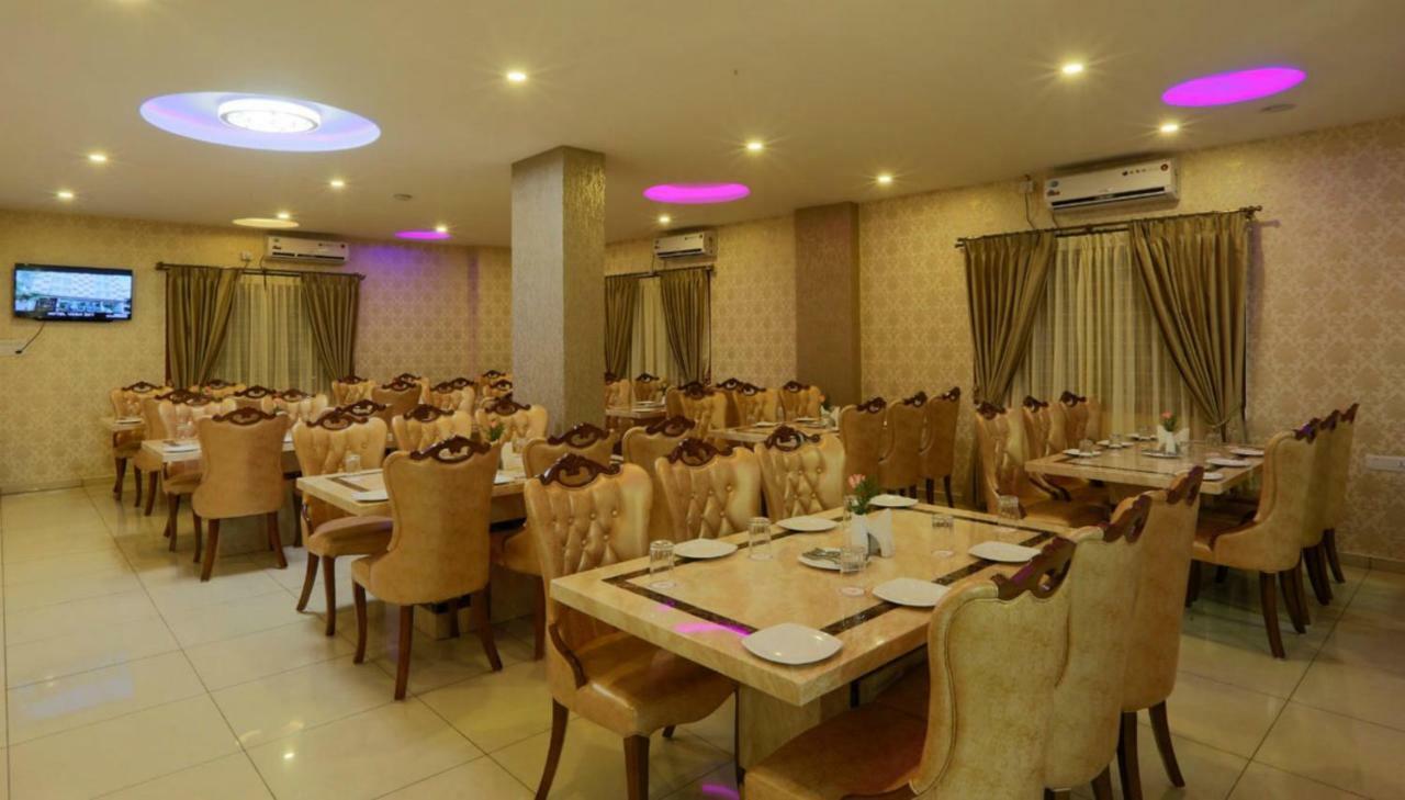 Highsky, Whitefield 3*