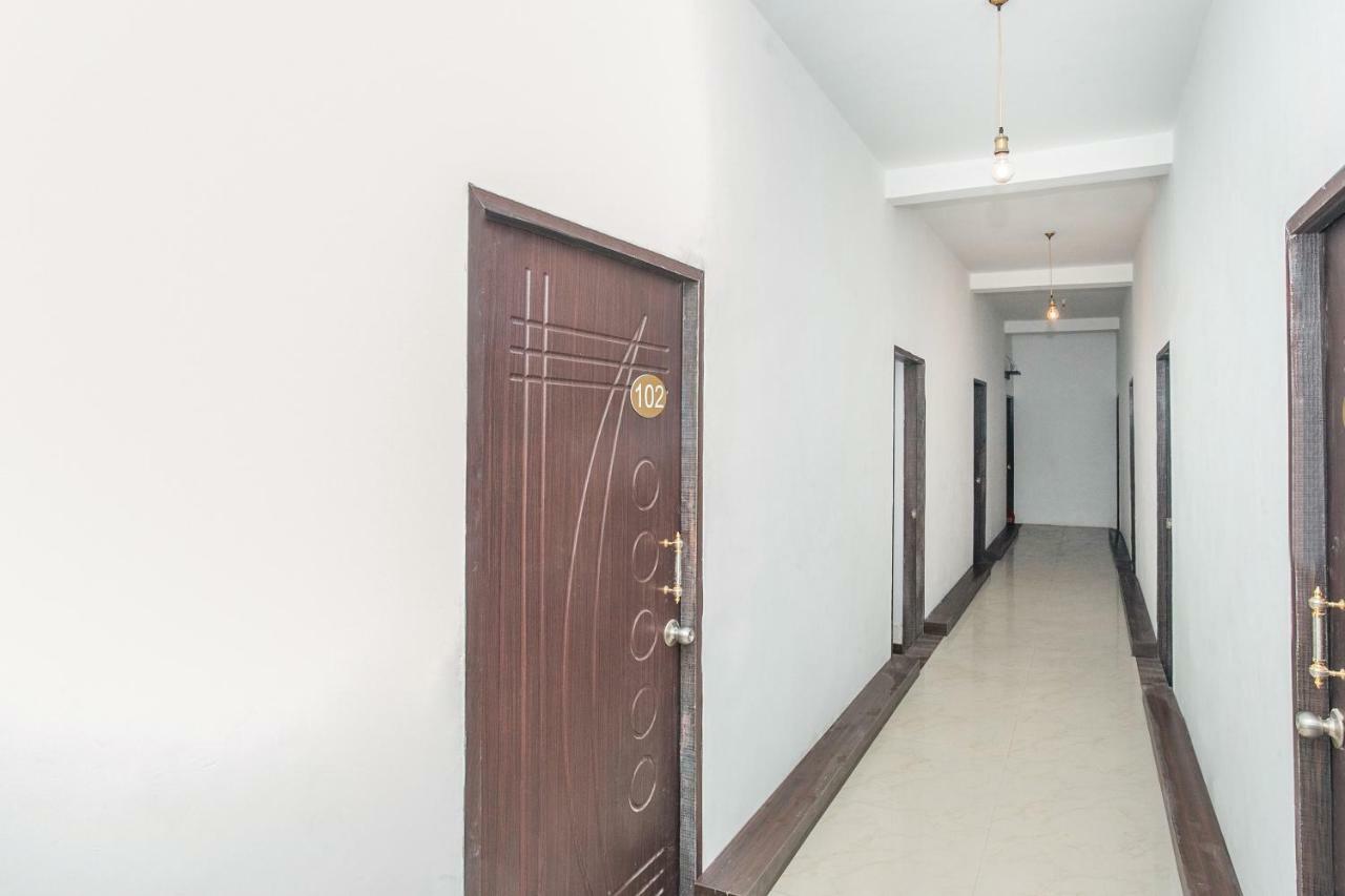 Oyo 13934 Shri Krishna Hometel