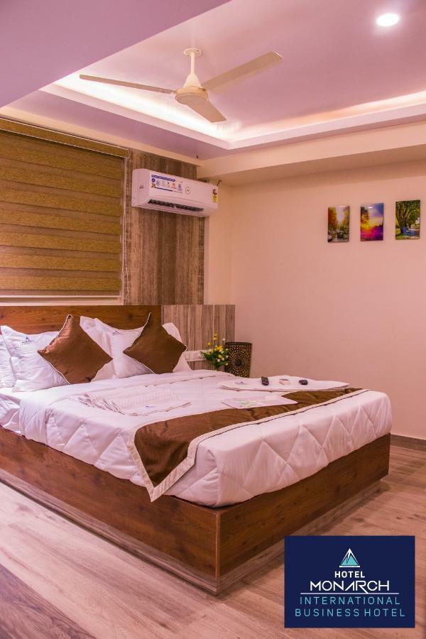 Hotel Monarch International 3*