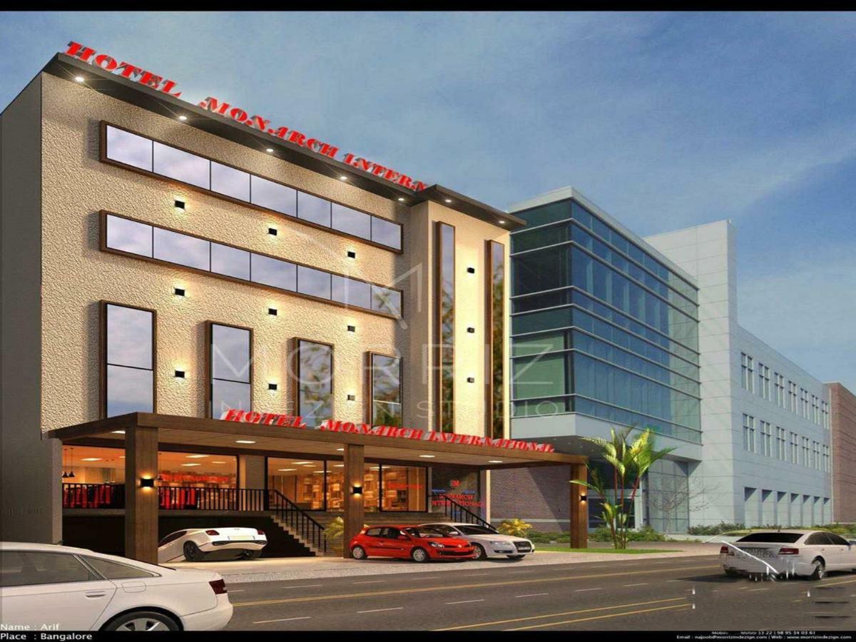 Hotel Monarch International