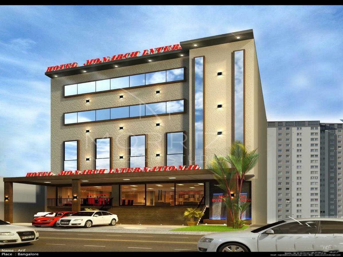 Hotel Monarch International