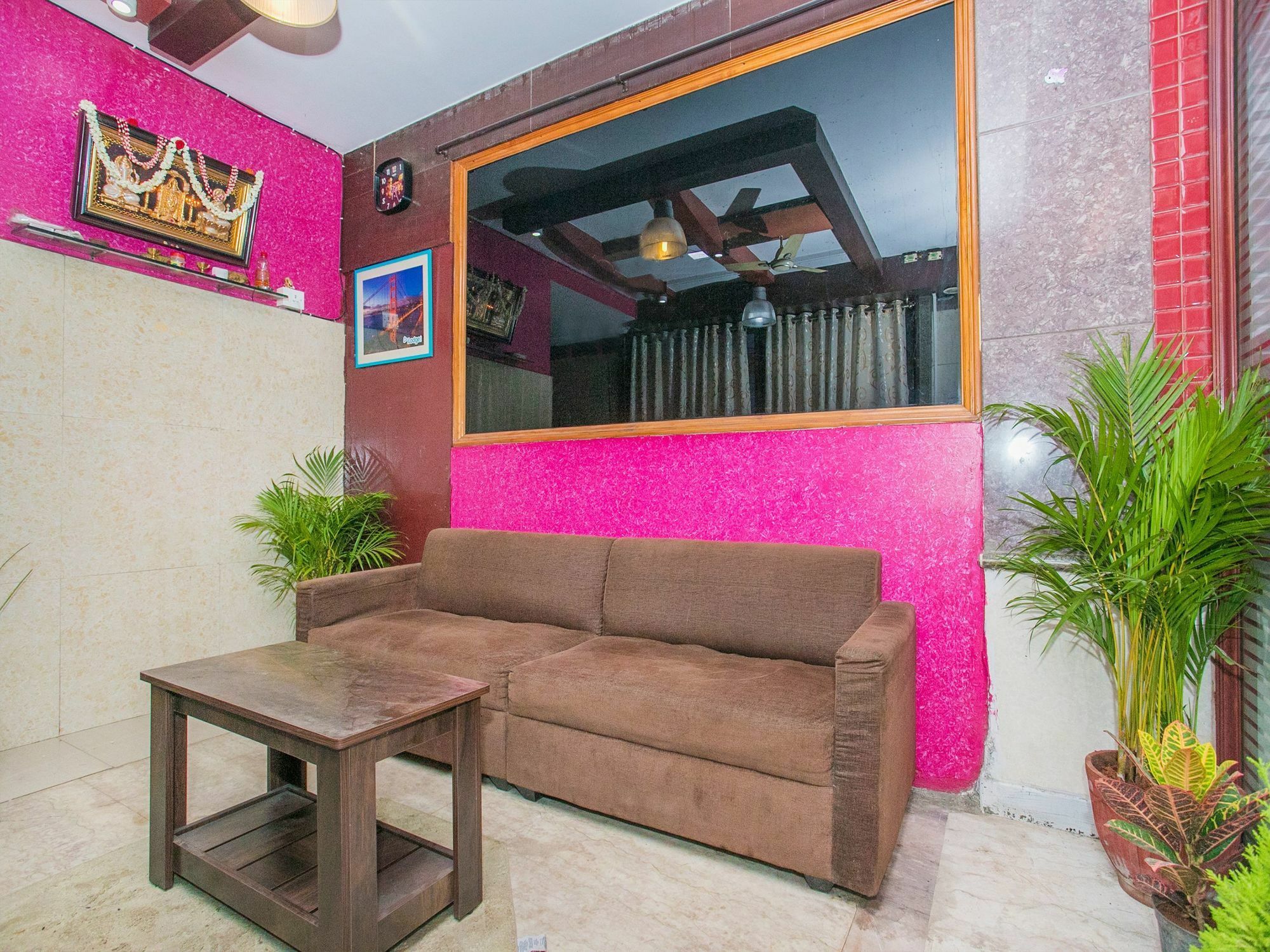 Hotel Oyo 16411 Sai Comforts Bangalore