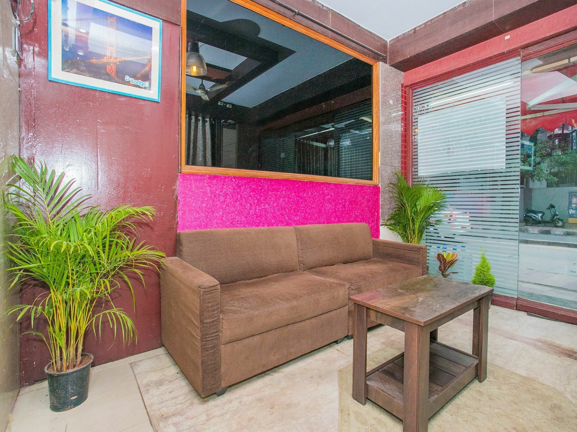 Oyo 16411 Sai Comforts 3*