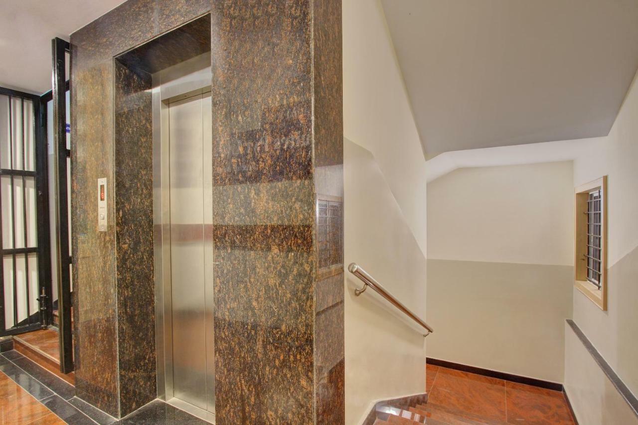 Oyo 13567 1bhk And 3* Bangalore