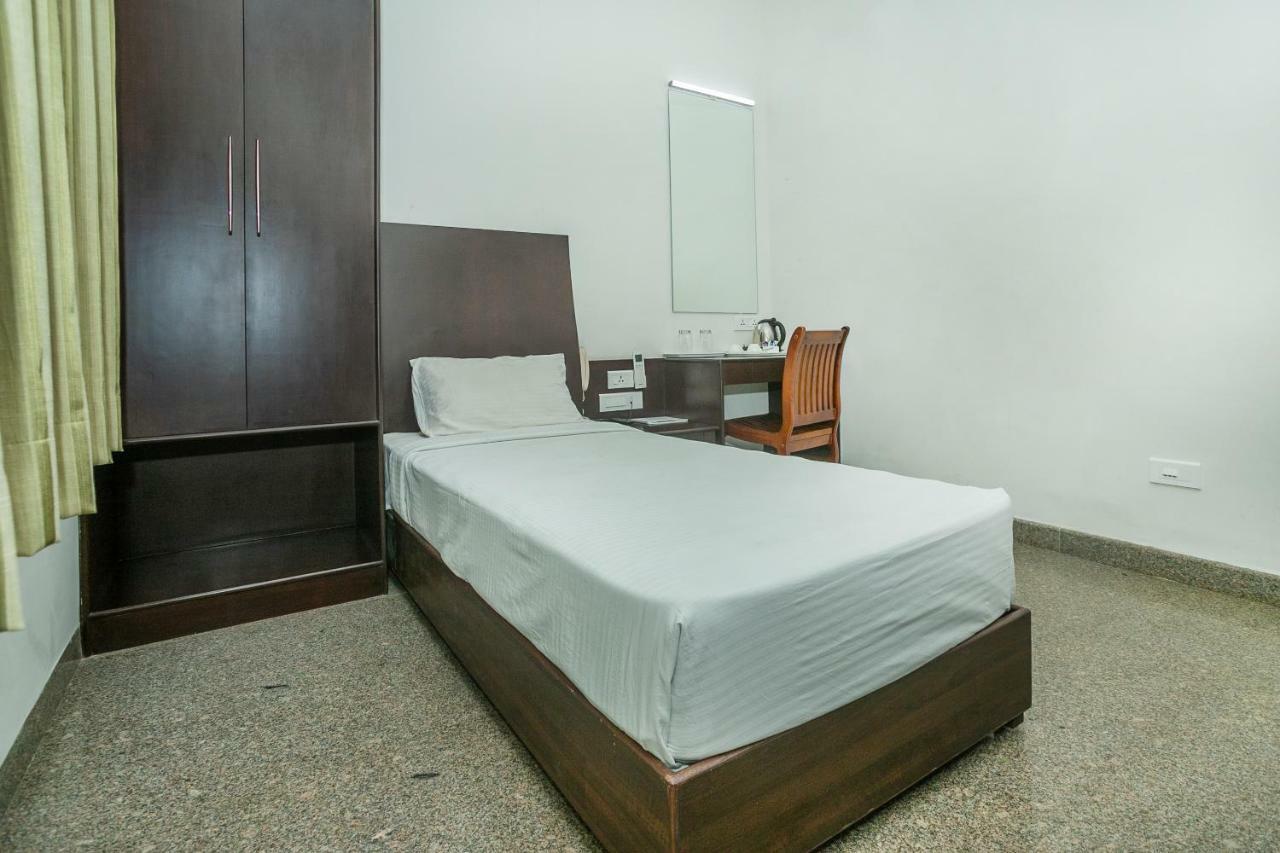 Kr & Convention Centre Hotel Bangalore