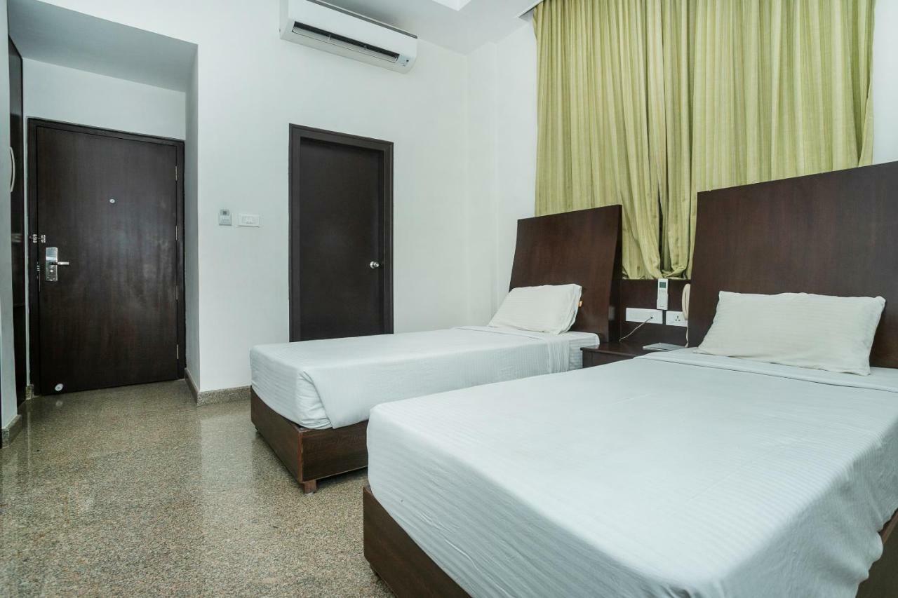 Hotel Kr & Convention Centre
