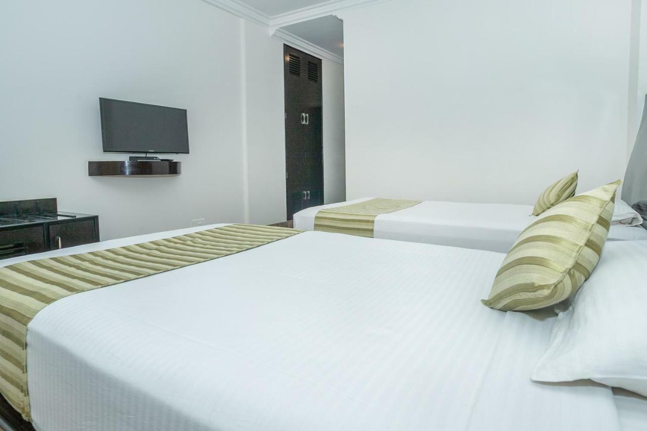 Hotel Kr & Convention Centre Bangalore