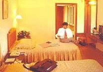 Fabhotel Royale Basant Residency - Gandhinagar Bangalore
