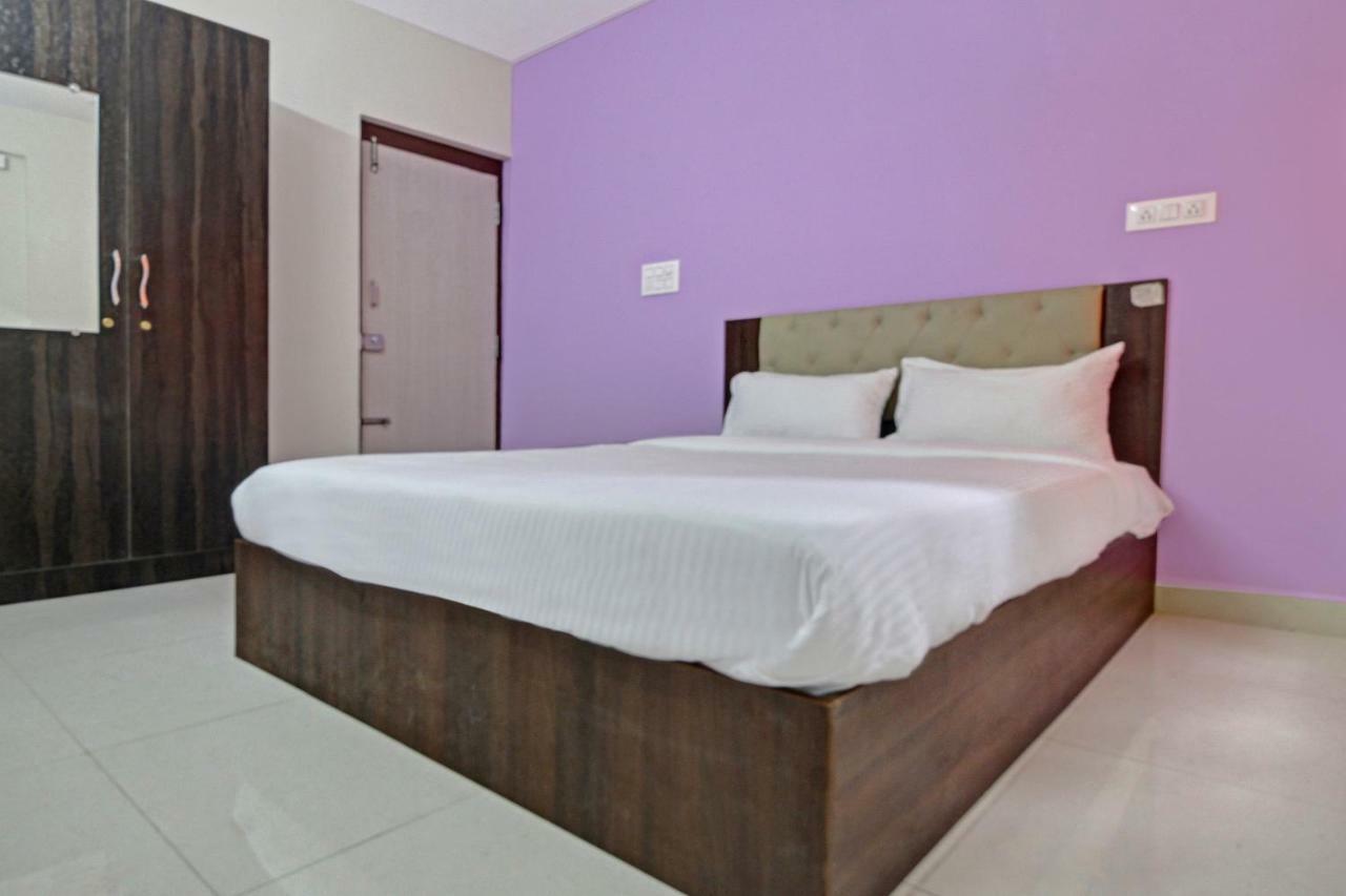 Spot On 29575 Hotel Surya International Spot Hotel