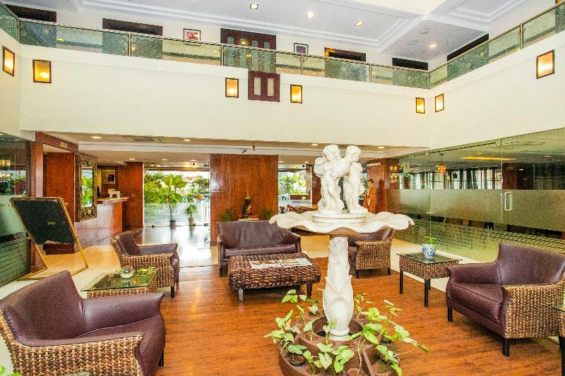 Hotel Shilton Royale