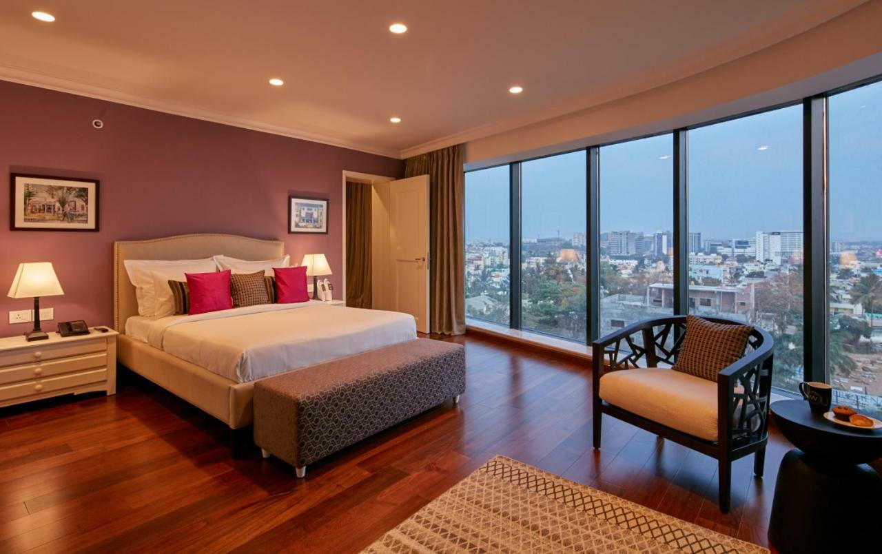 The Waverly Hotel & Residences 4*