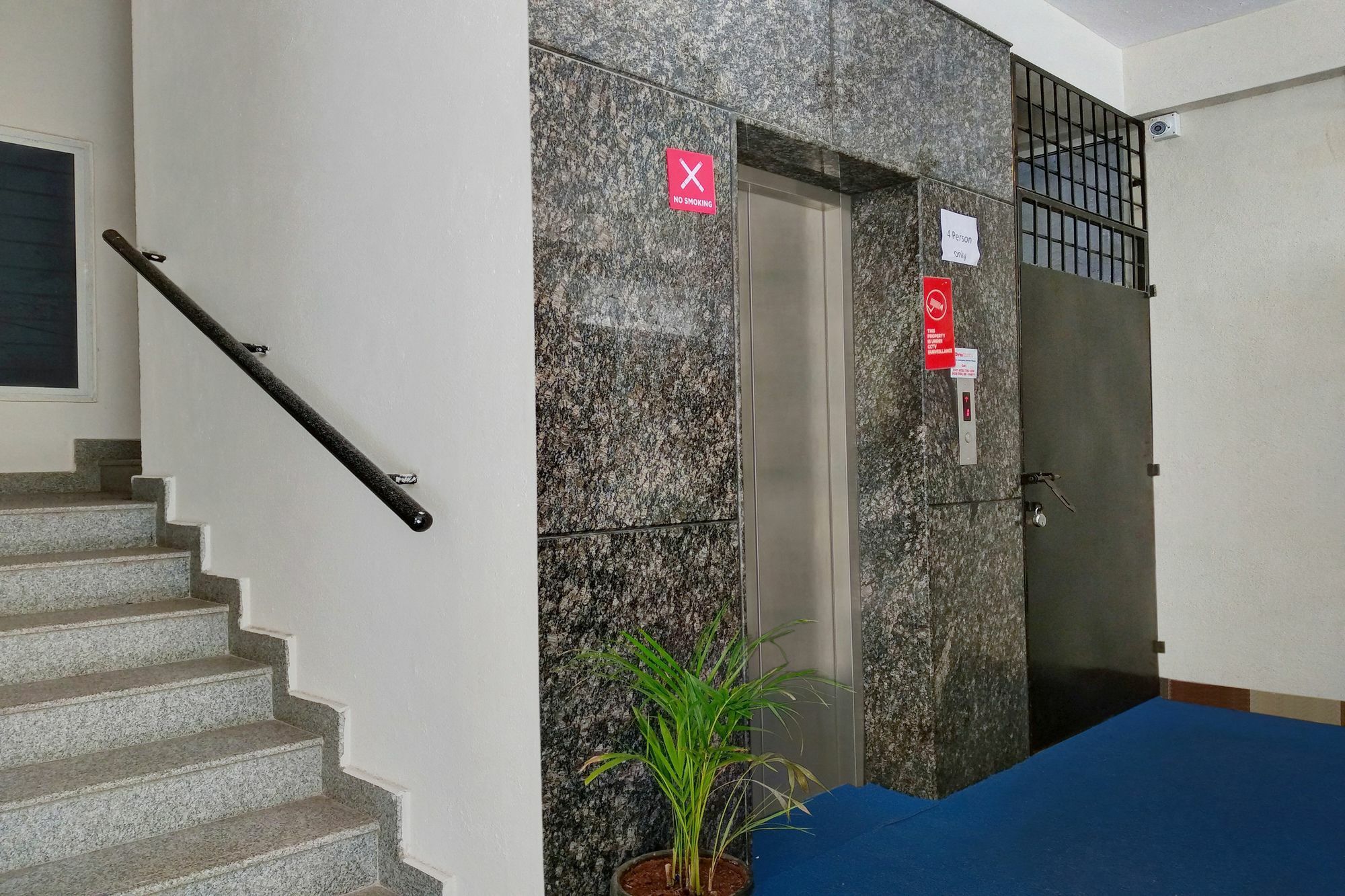 Hotel Oyo 10843 Rmv Savera