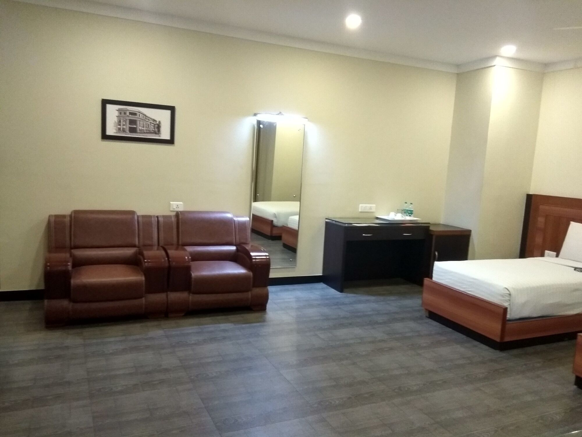 Hotel Comfy Luxury Bangalore