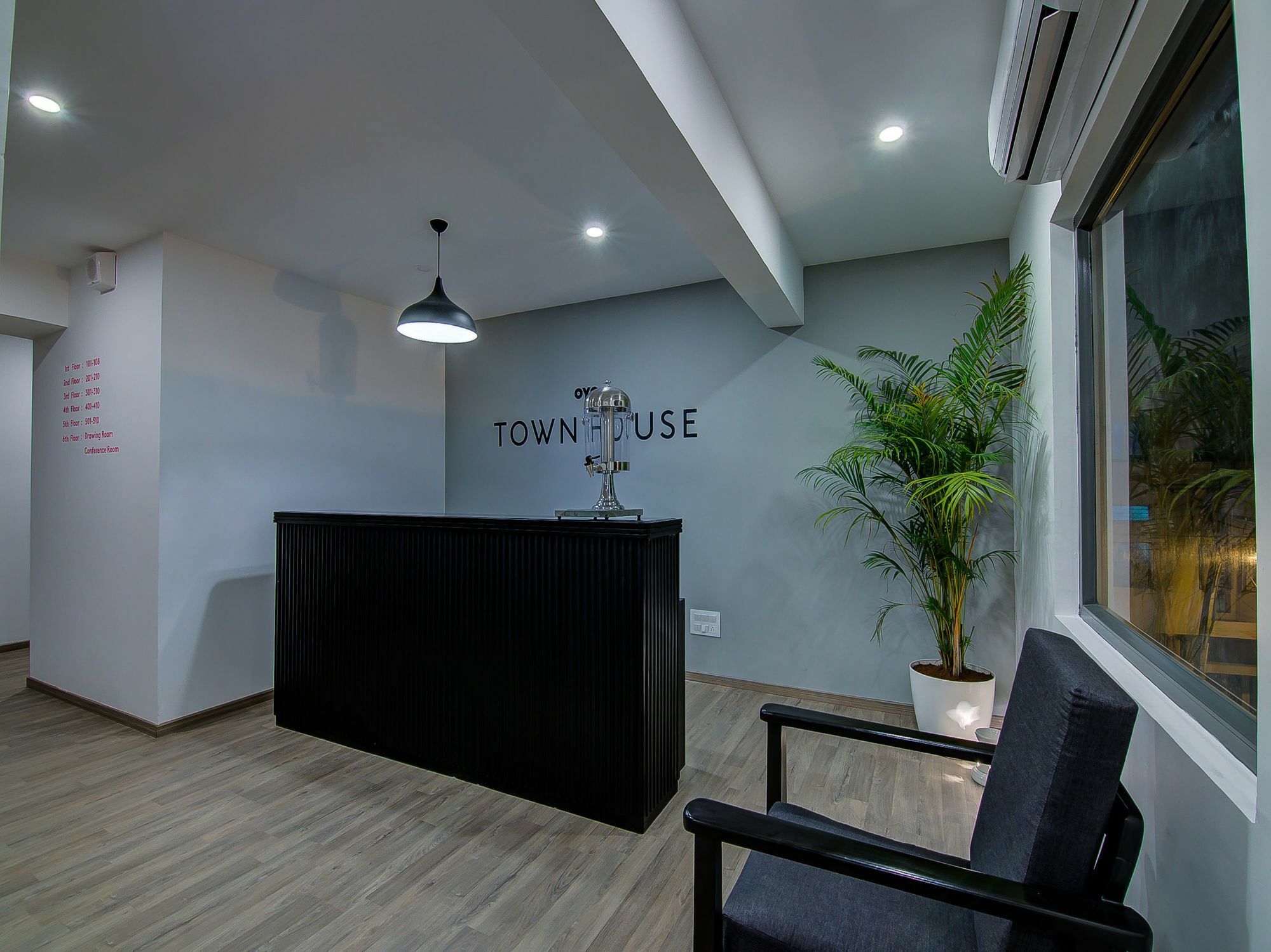 Hotel Oyo Townhouse 035 Indiranagar 3*