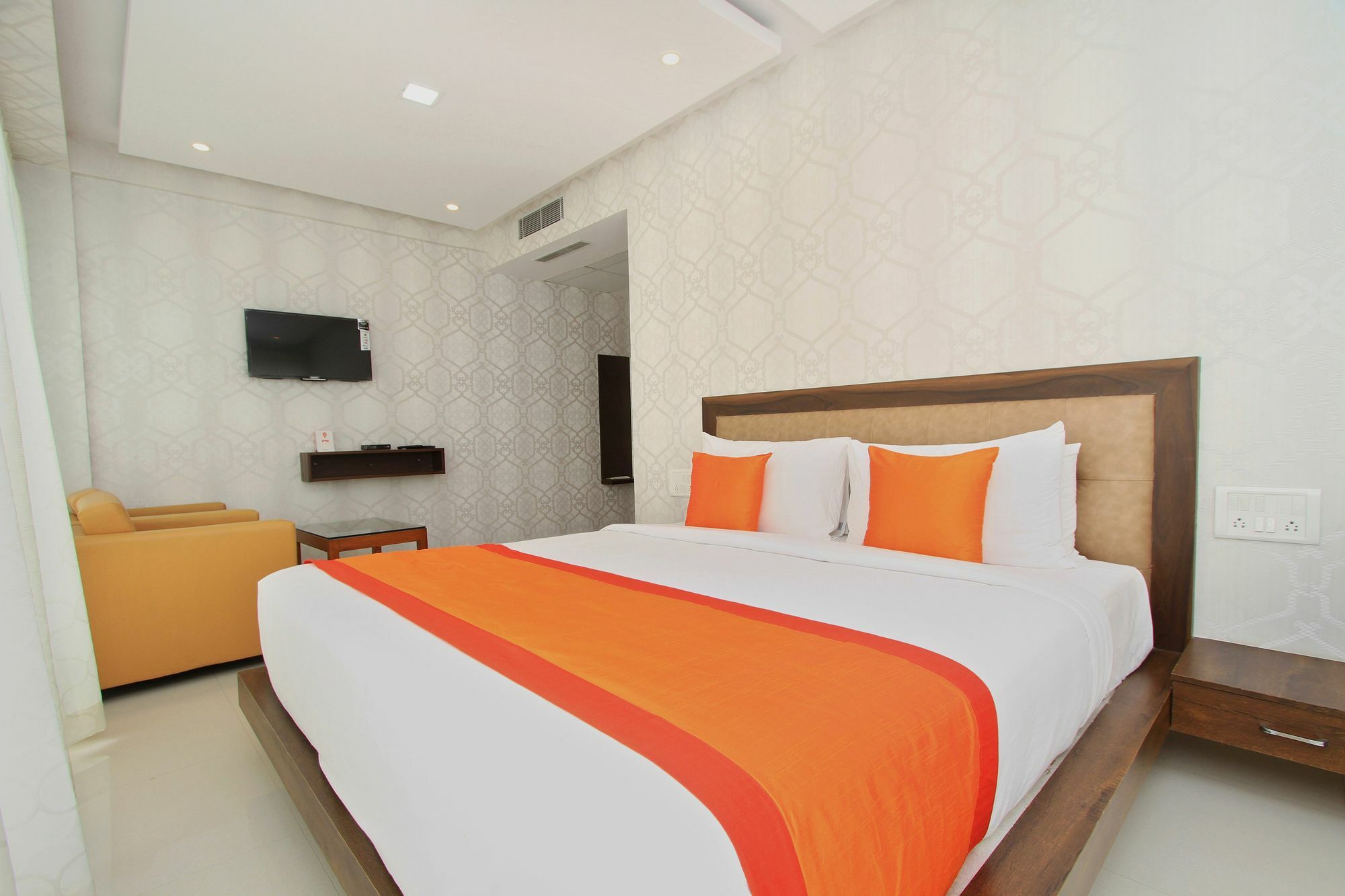 Hotel Oyo 10324
