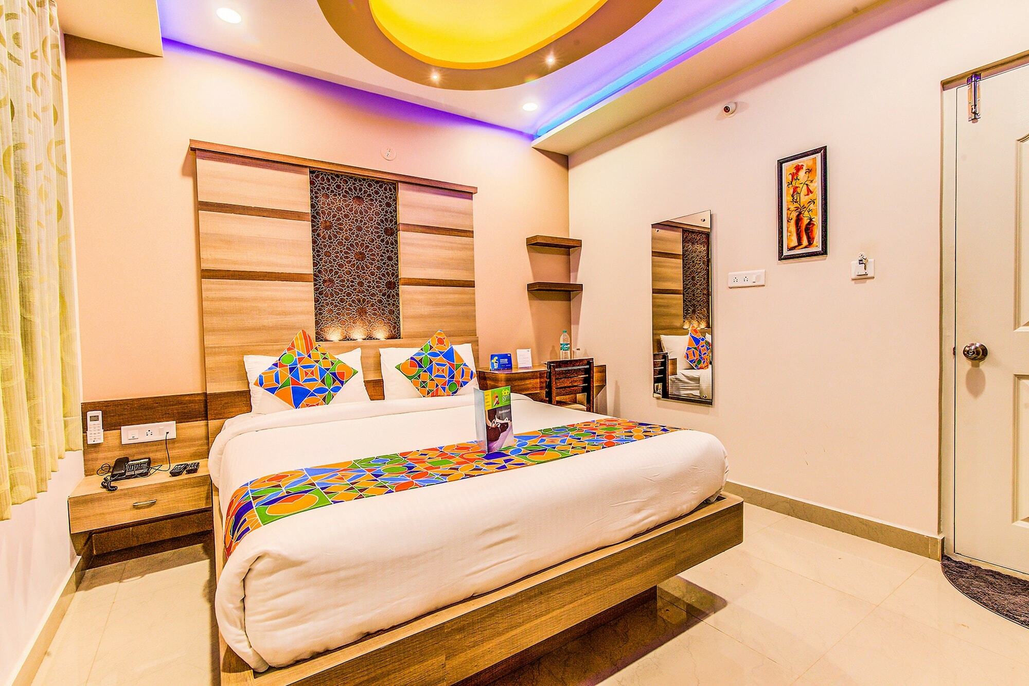 Fabhotel Emara Boutique