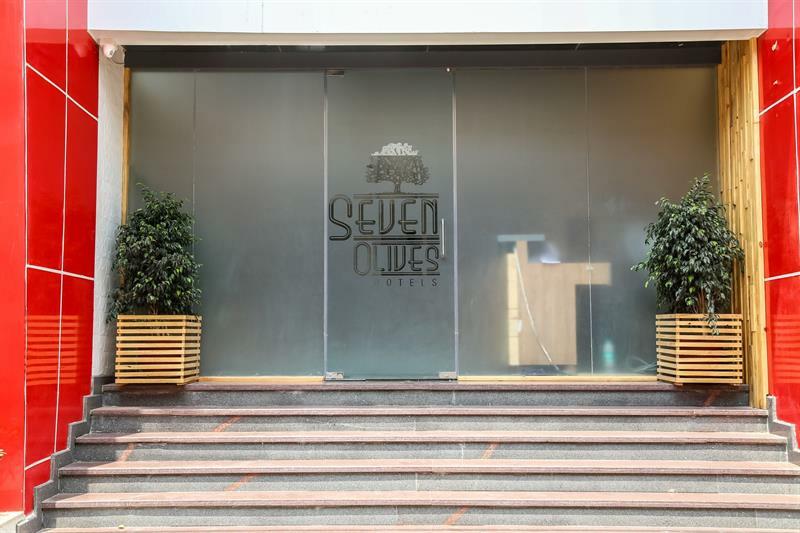Oyo 11959 Seven Olives Hotel 3*