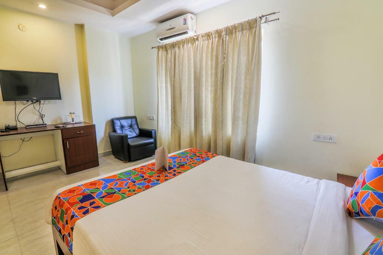Hotel Oyo 10335 Platinum Bangalore