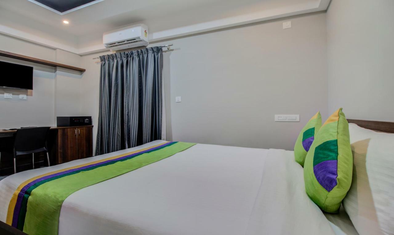 Hotel Treebo Trend Abion Itpl Main Road 3*