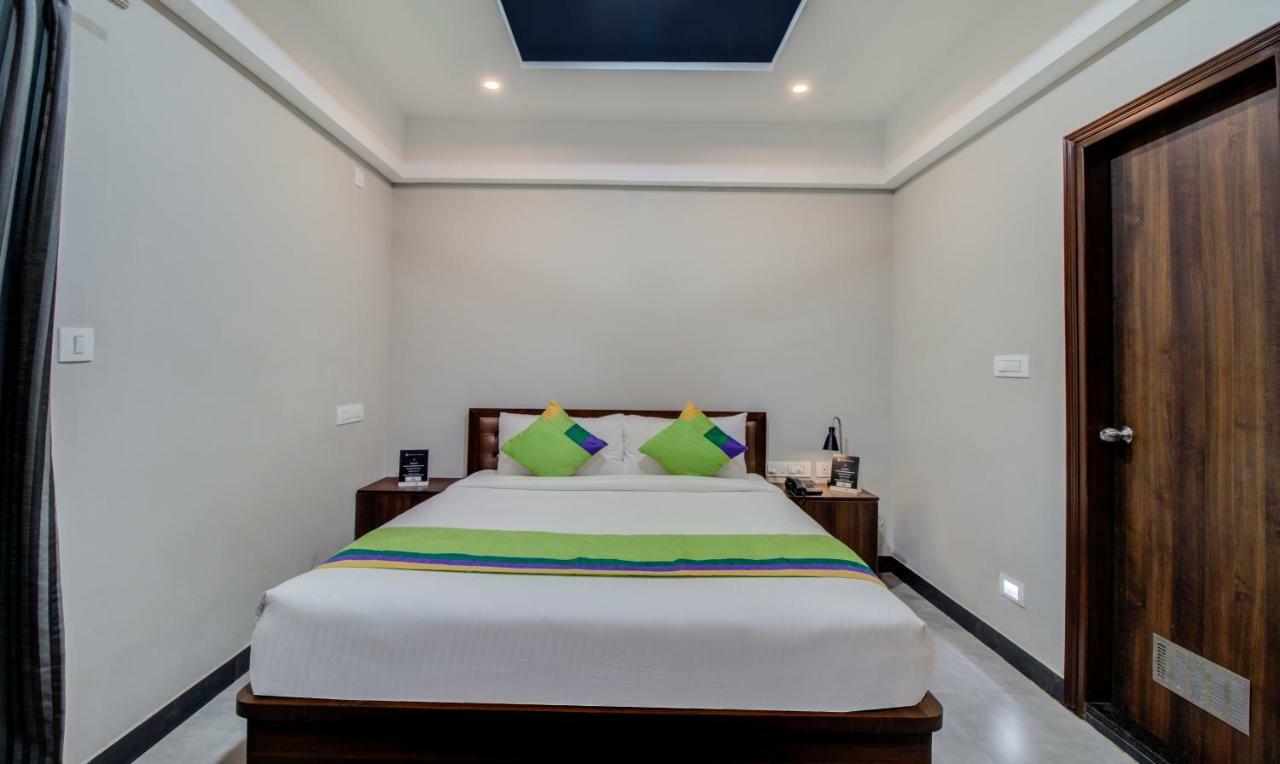 Hotel Treebo Trend Abion Itpl Main Road 3*