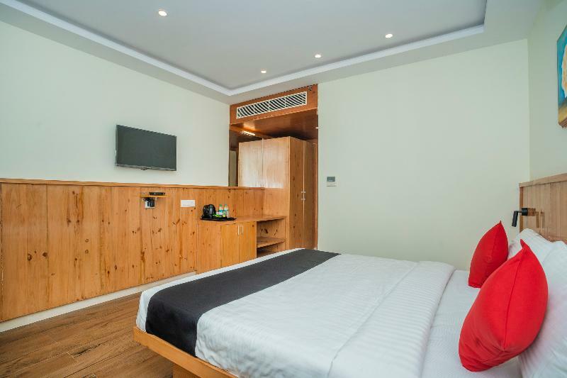 Hotel Super Townhouse Hsr Formerly La Prosperite