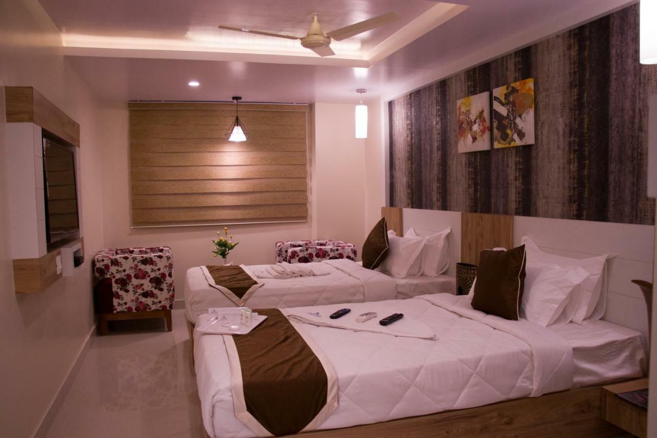 Hotel Monarch International Bangalore