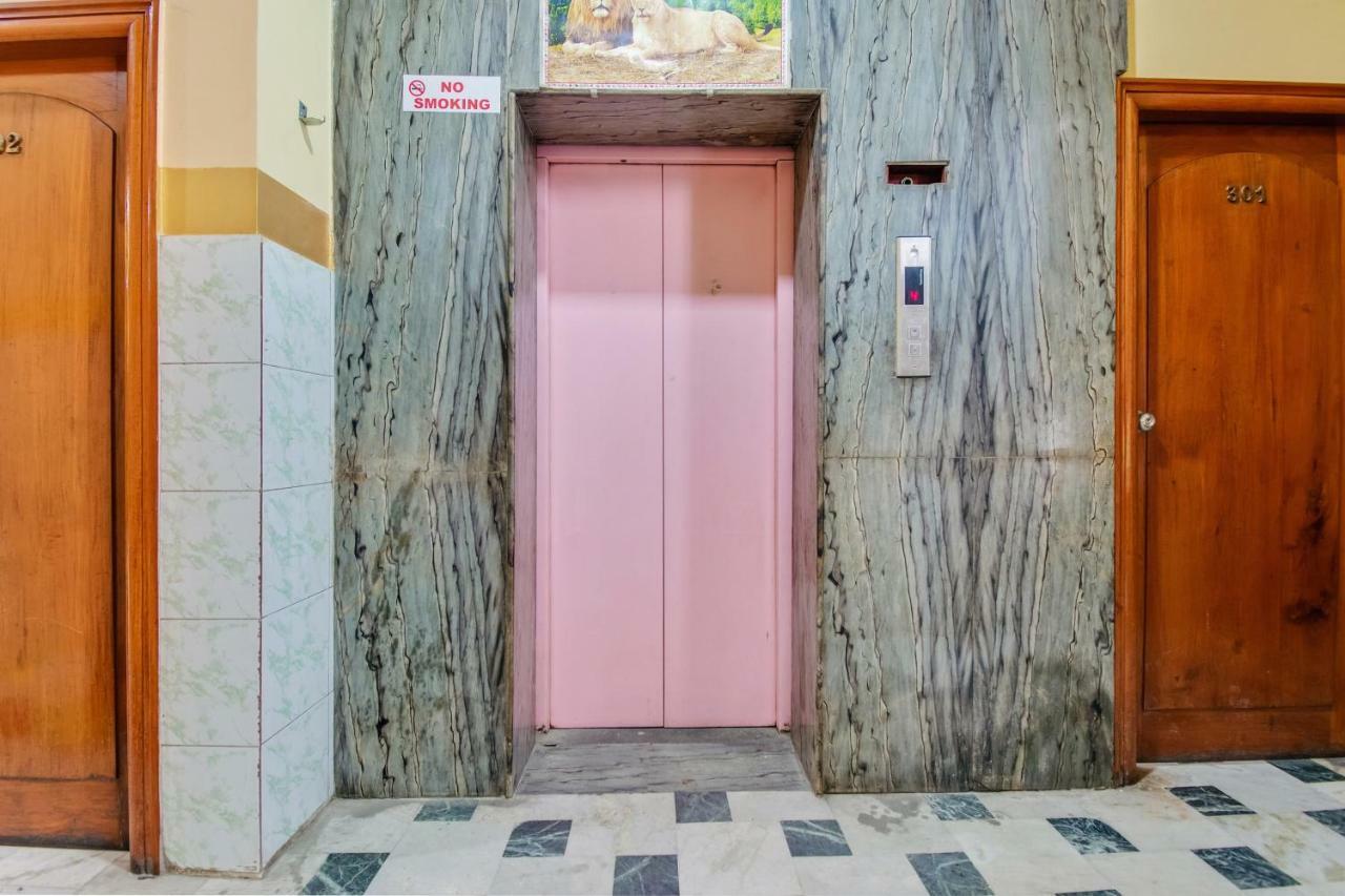 Spot On 48699 Pawansree Deluxe Hotel Bangalore