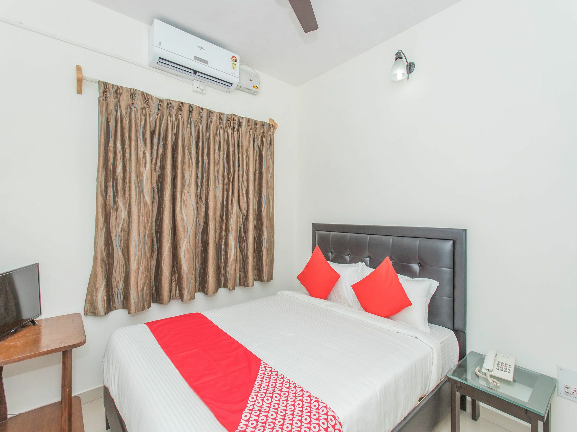 Hotel Oyo 761 Hermitage 3*