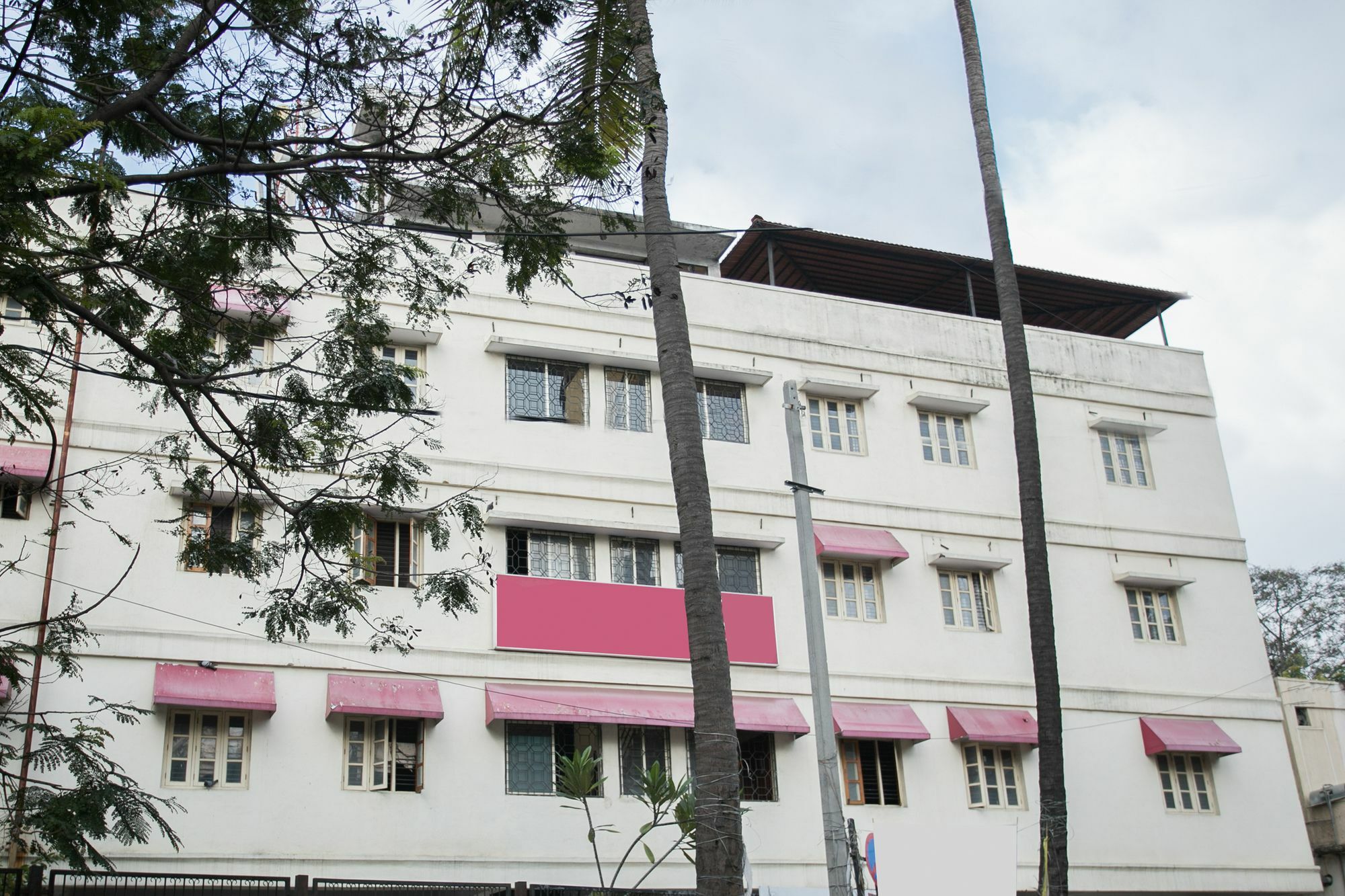Oyo 10473 Basavanagudi