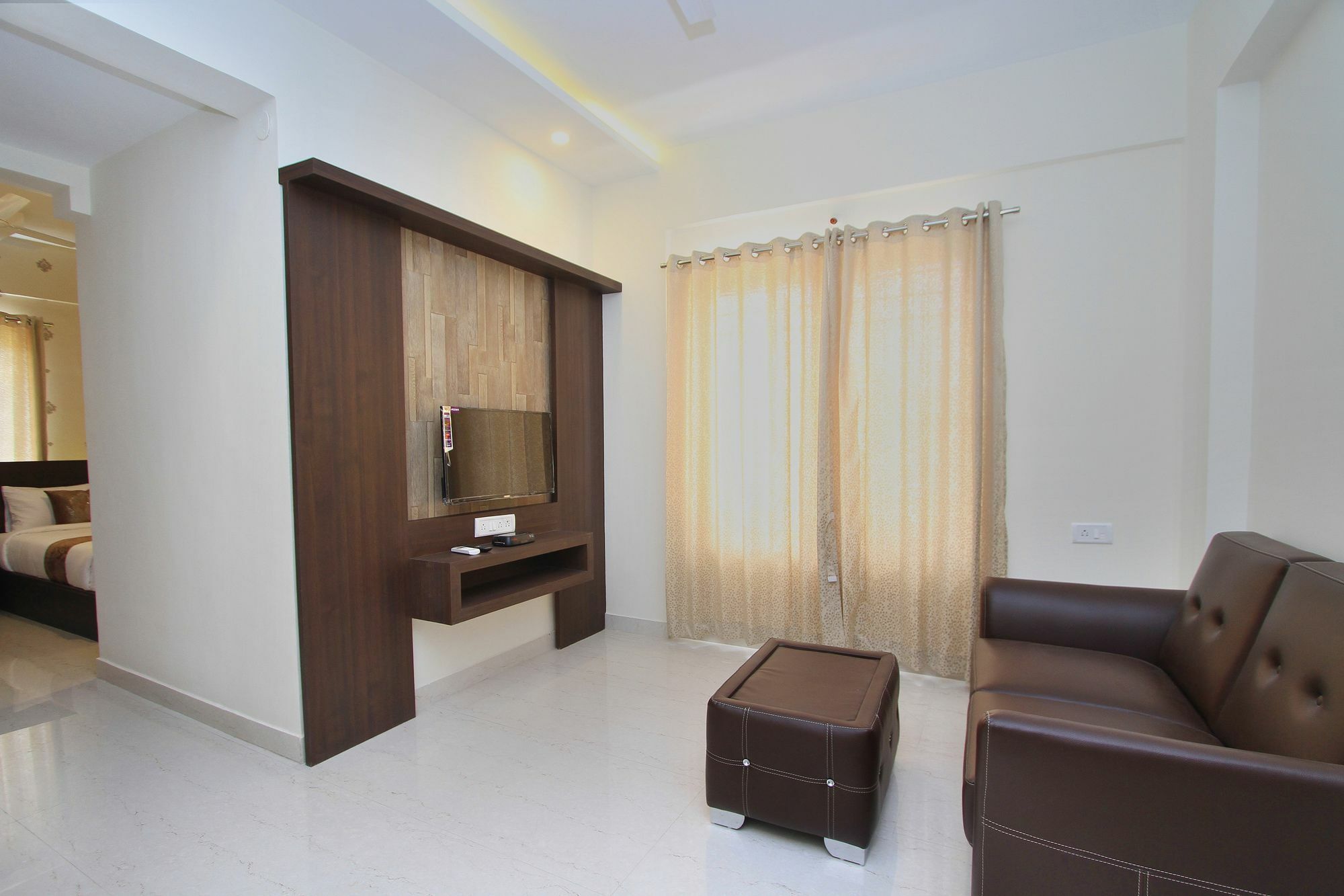 Capital O 9917 Sjr And Comforts Hotel Bangalore