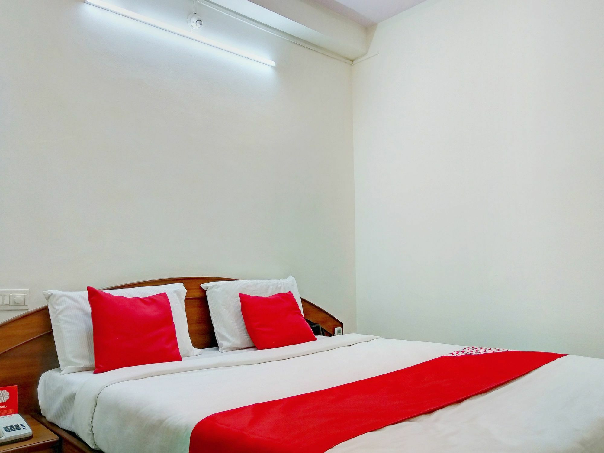 Hotel Oyo 12083 Champion Bangalore