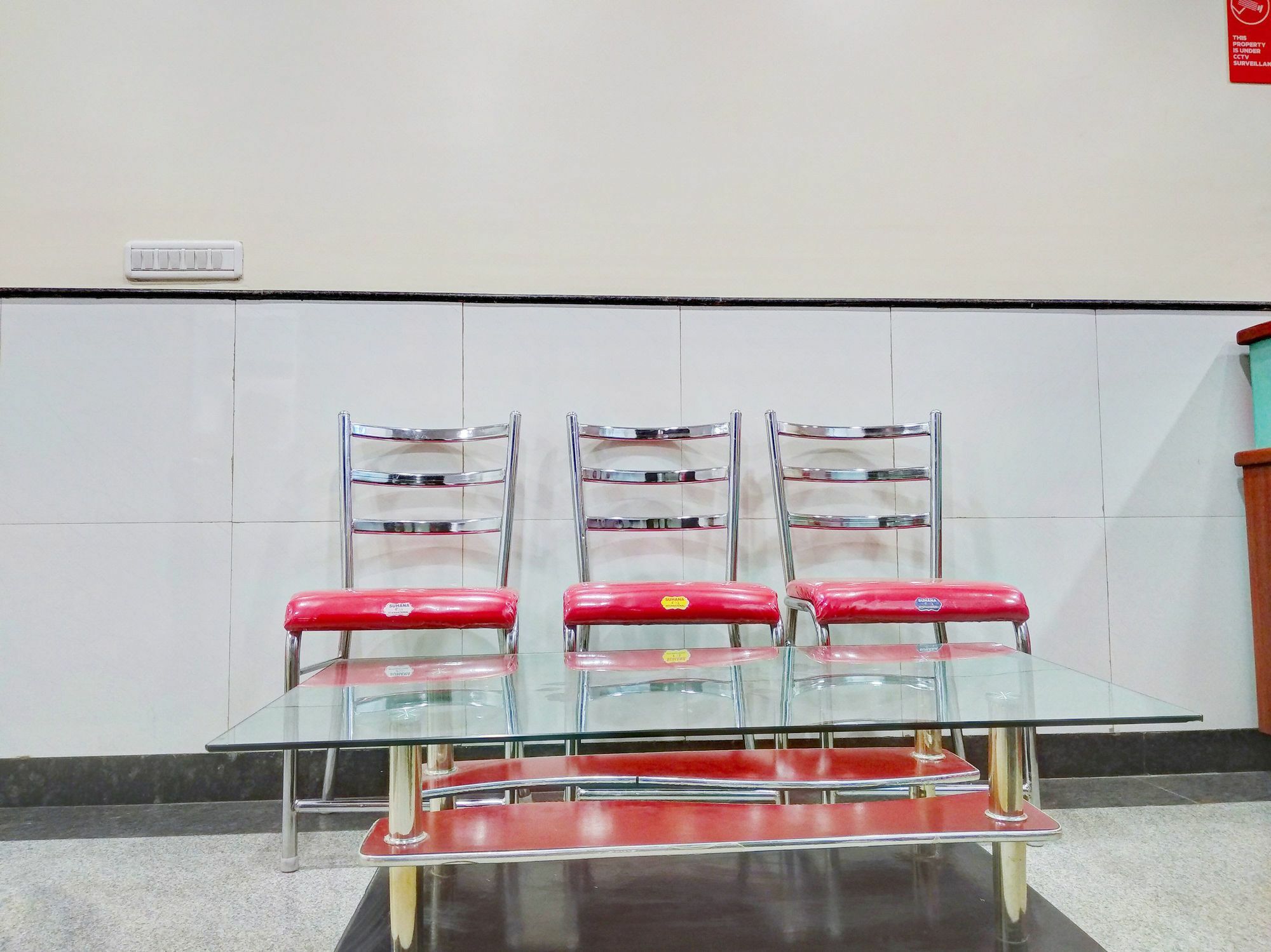 Oyo 12083 Champion Hotel