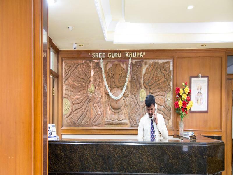 Hotel Oyo Majestic 2 Bangalore