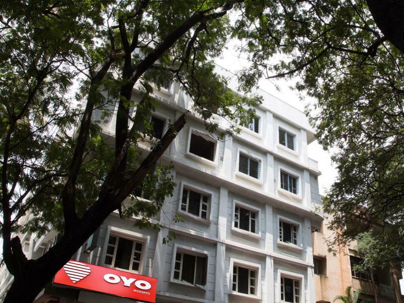 Oyo Majestic 2 Hotel