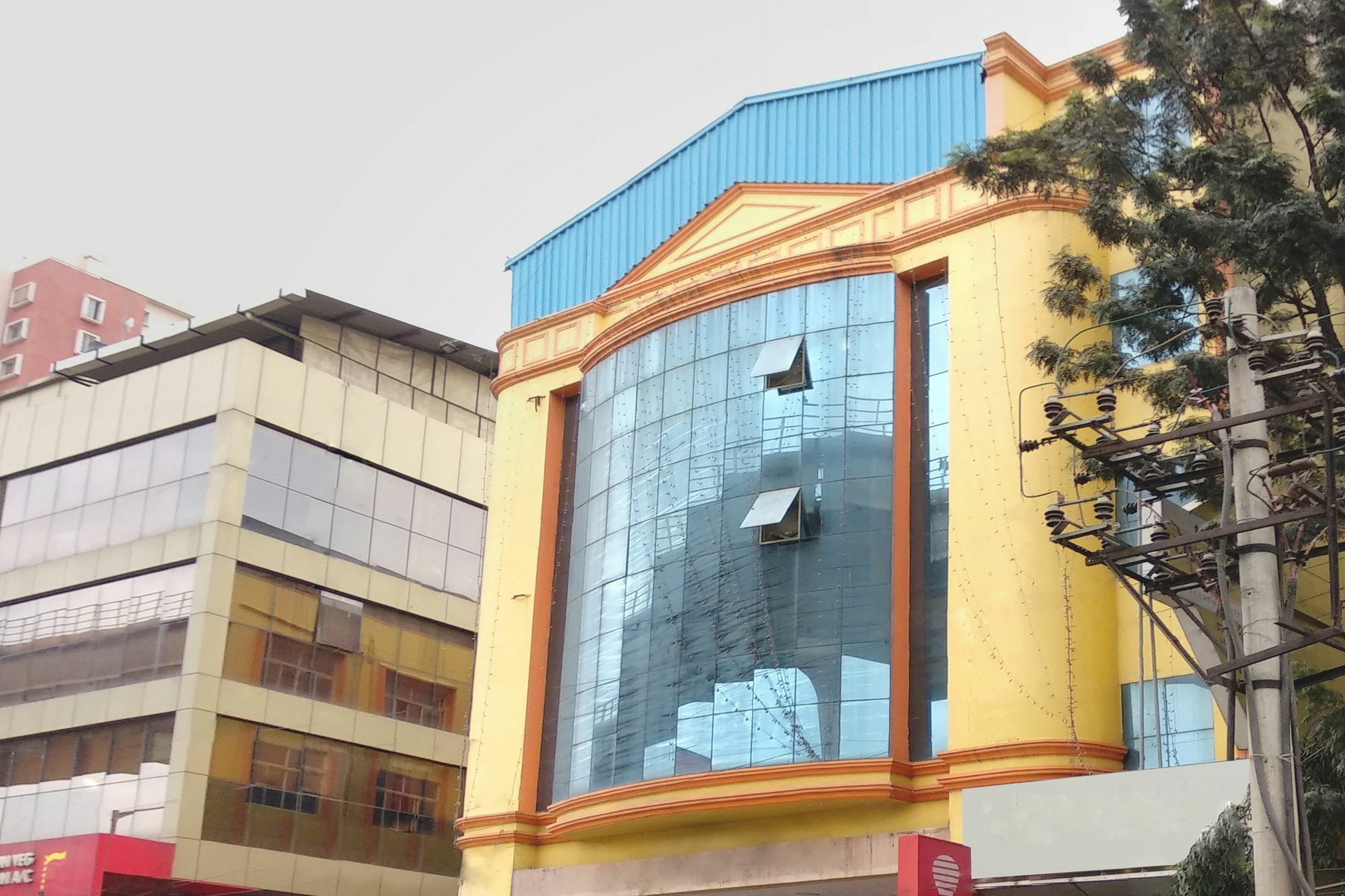 Oyo 3837 Confido Hotel Bangalore