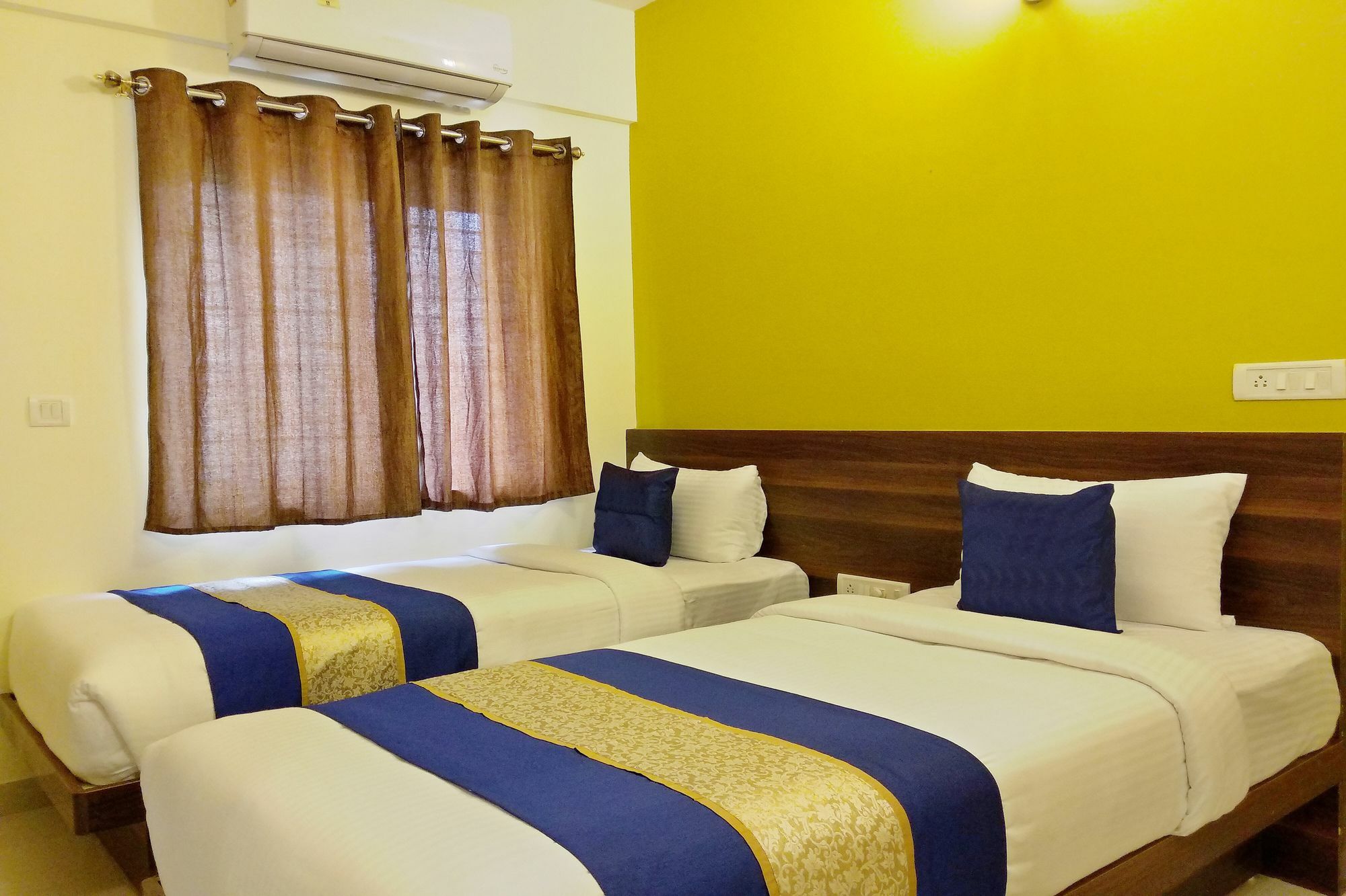 Hotel Ckb 3*