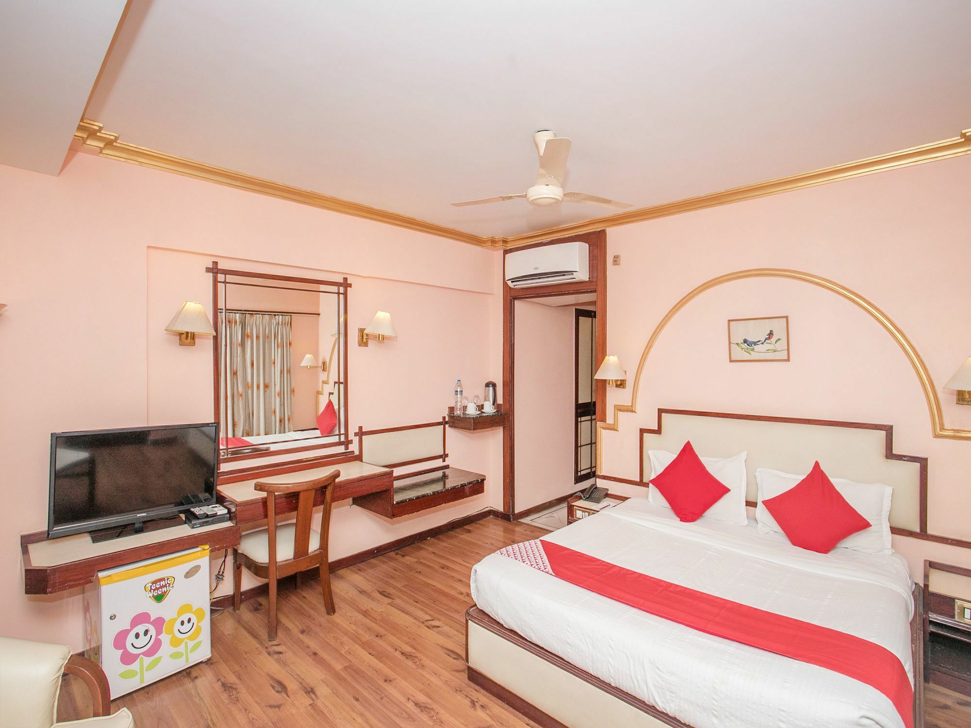 Capital O 2379 Nahar Heritage Hotel