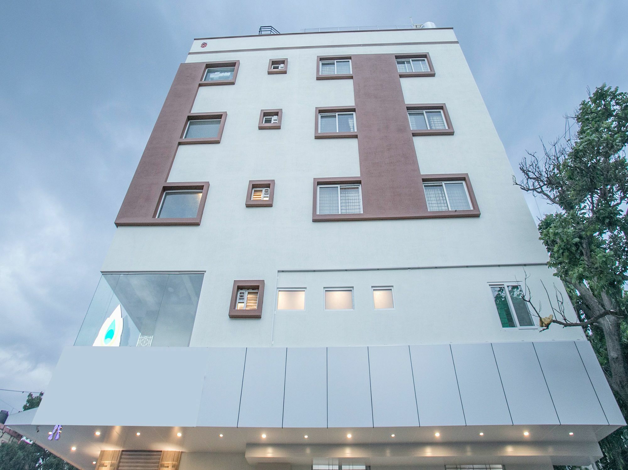 Hotel Capital O 15403 Krishna Vaibhava