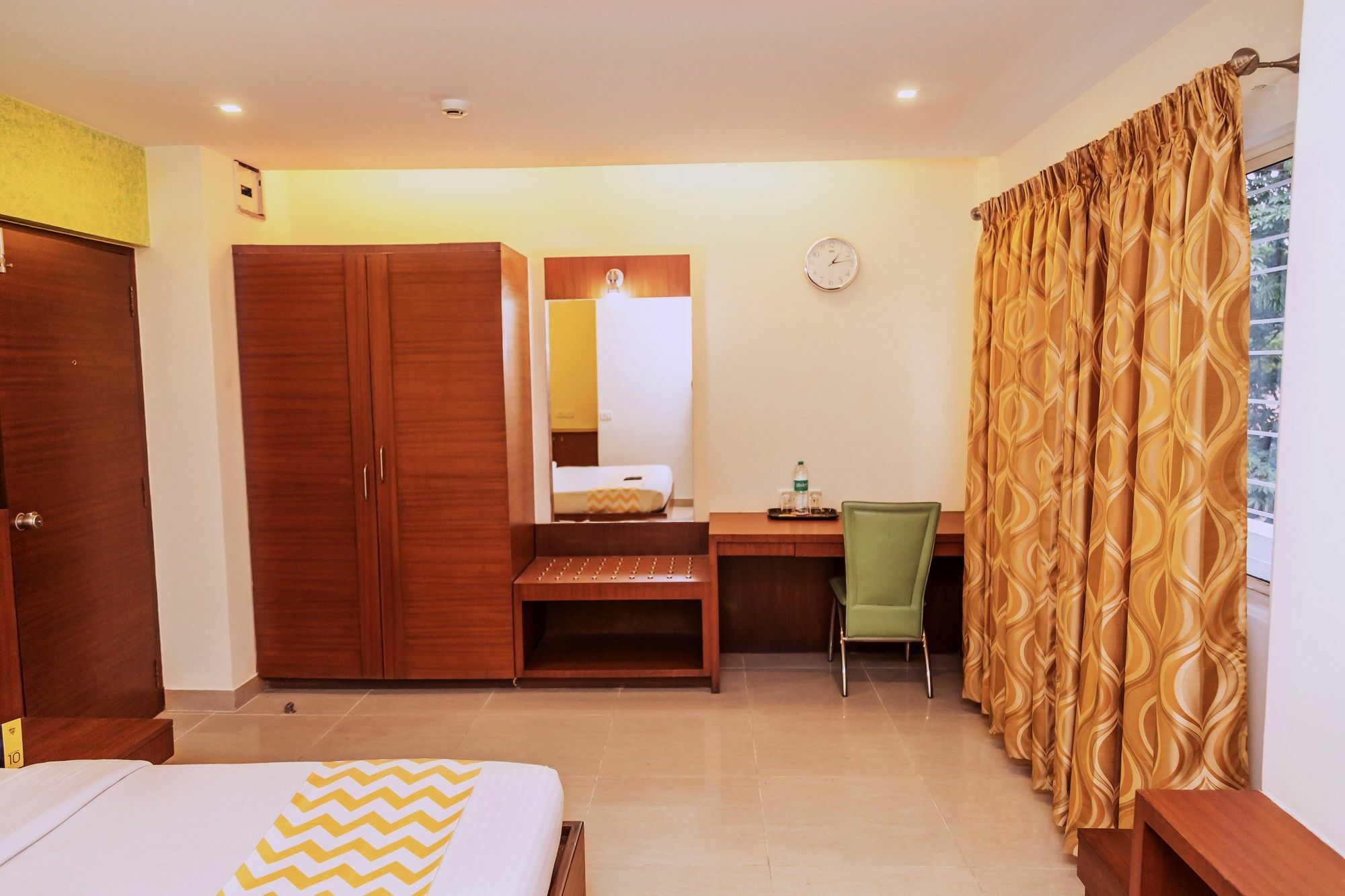Fabhotel Oriental