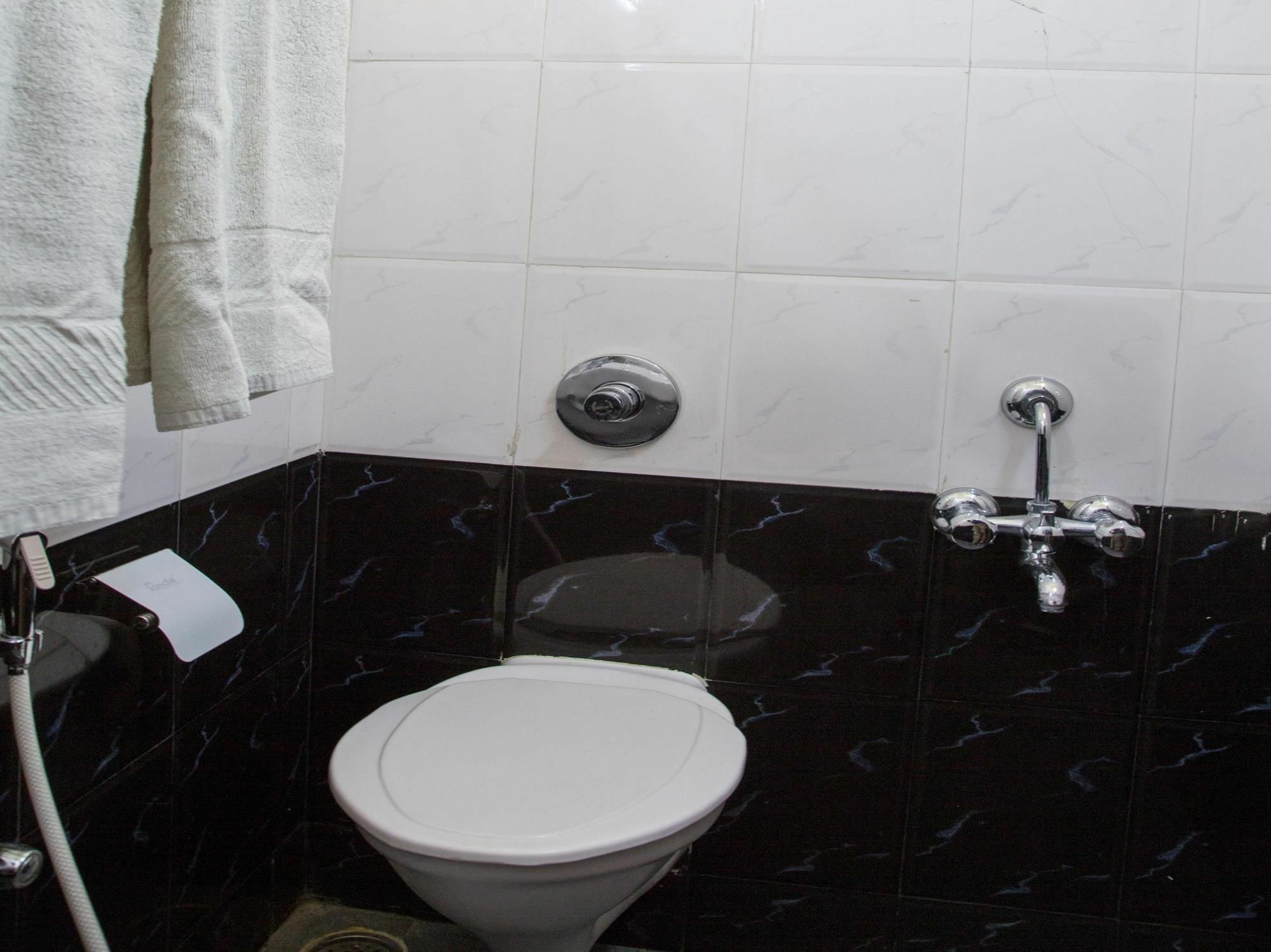 Fabexpress Grand Krishna Deluxe Hotel 3*