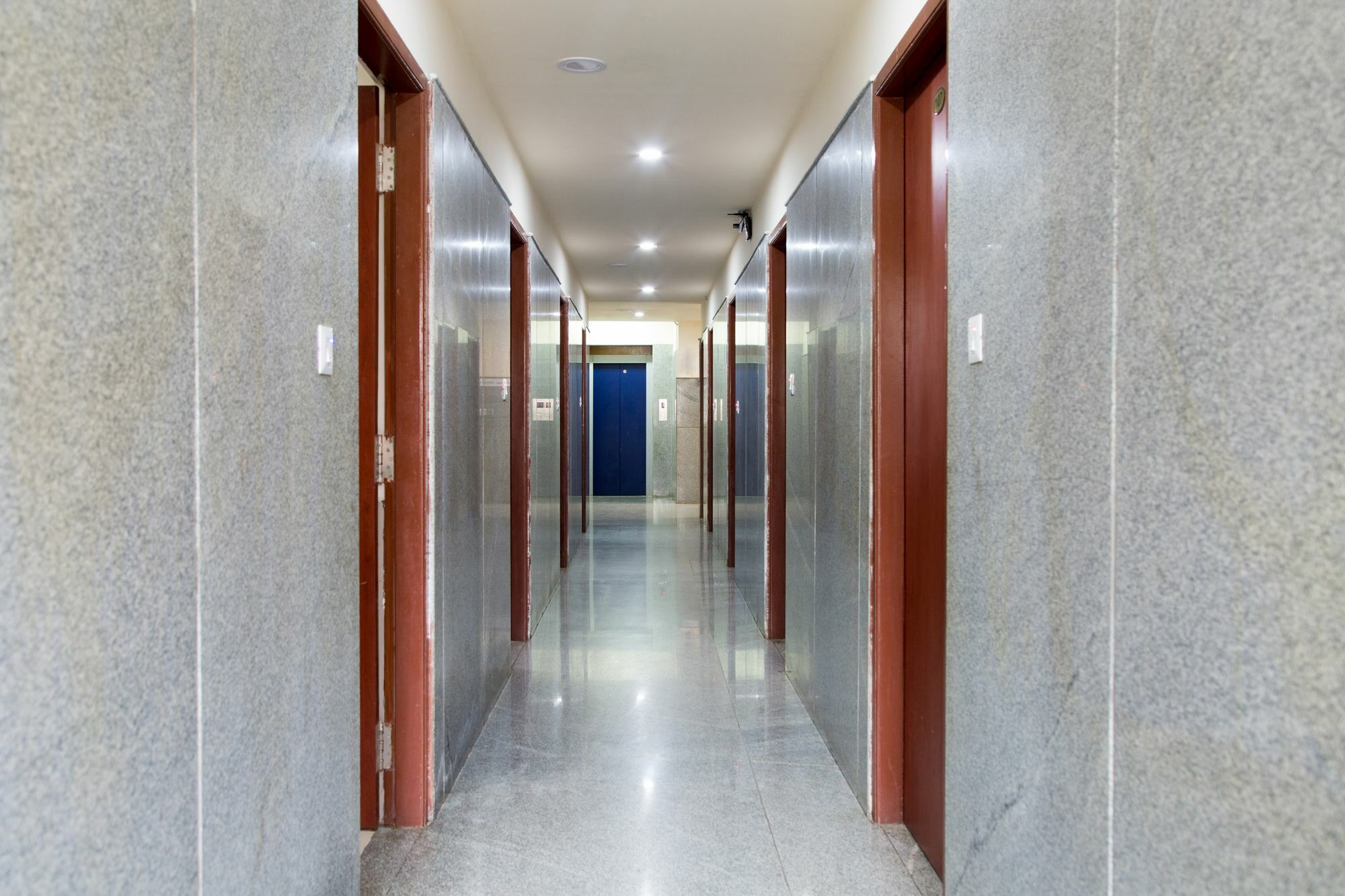 Fabexpress Grand Krishna Deluxe Hotel Bangalore
