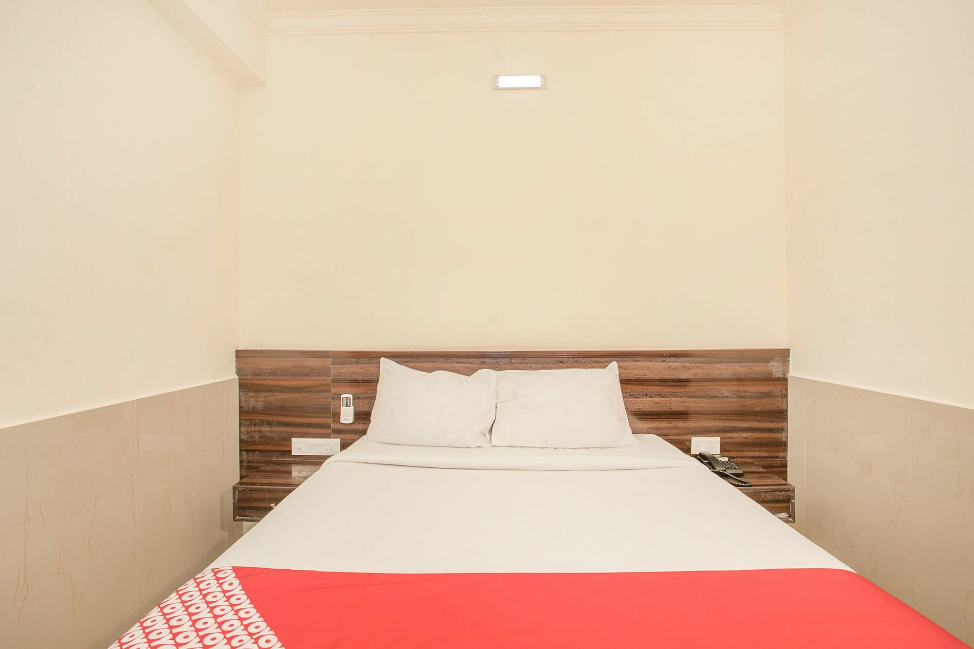 Fabexpress Grand Krishna Deluxe Hotel 3*
