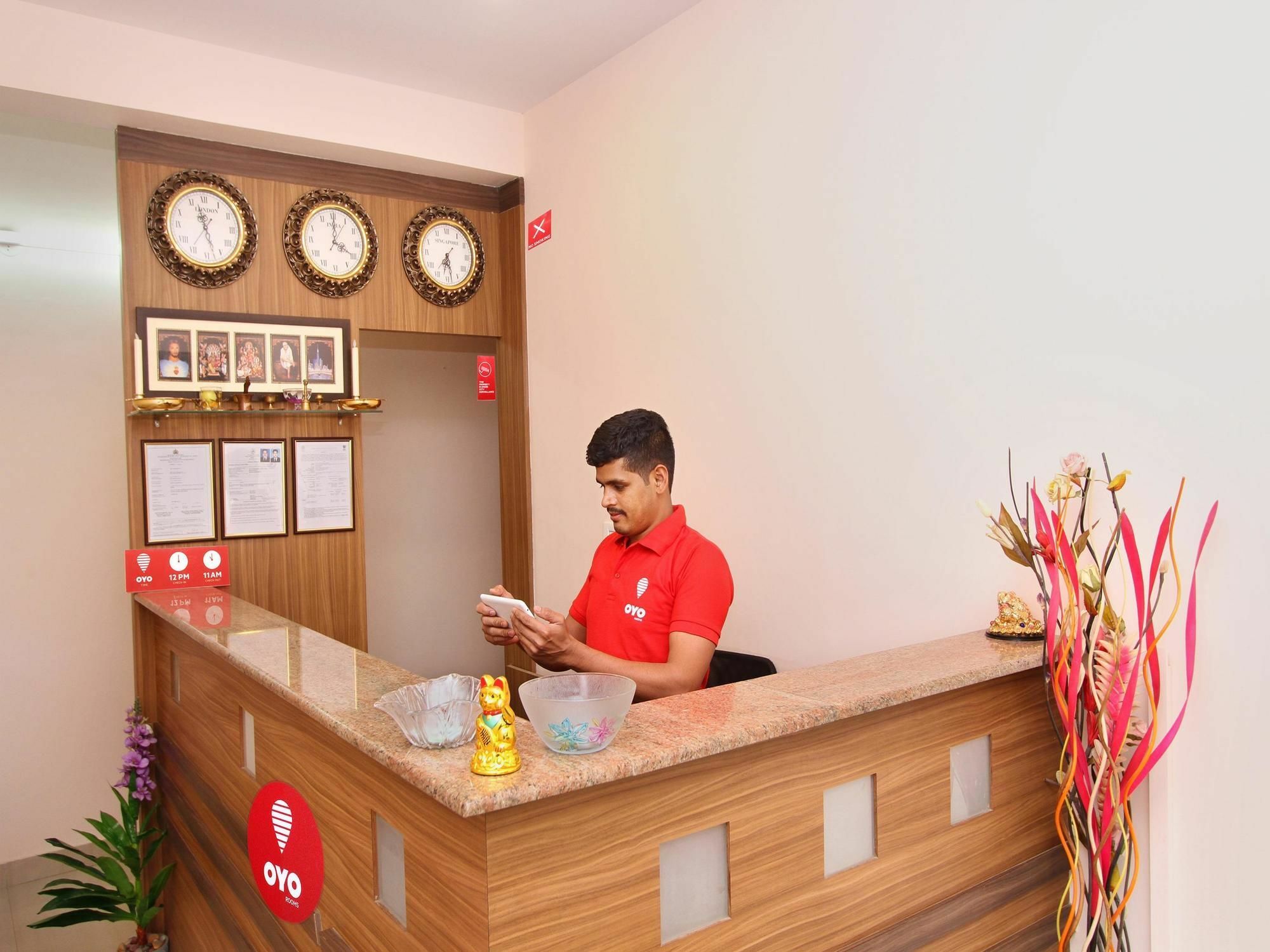 Oyo 2235 Indira Nagar 3*