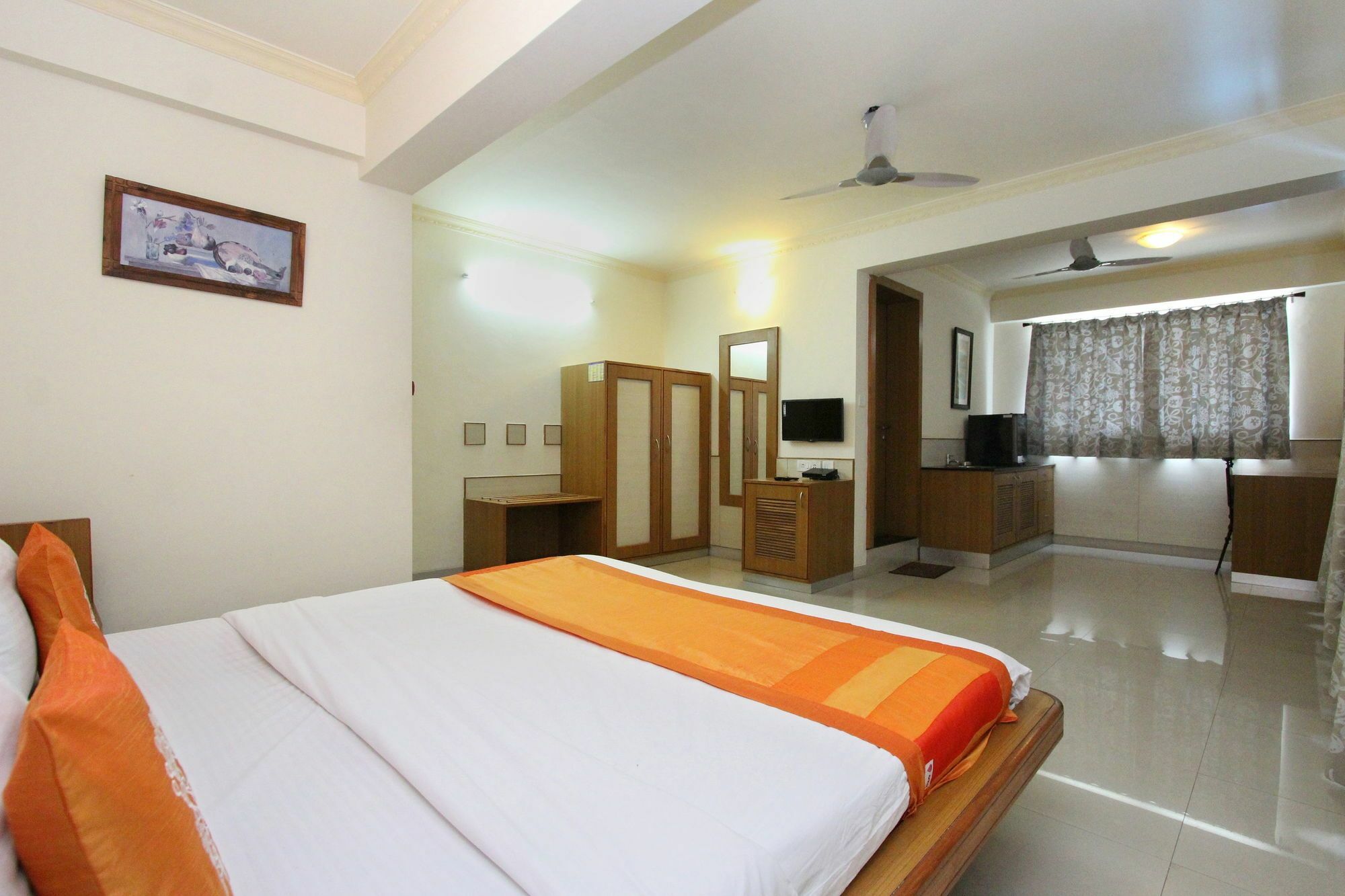 Hotel Oyo 8252 Aayush Corporate 2*
