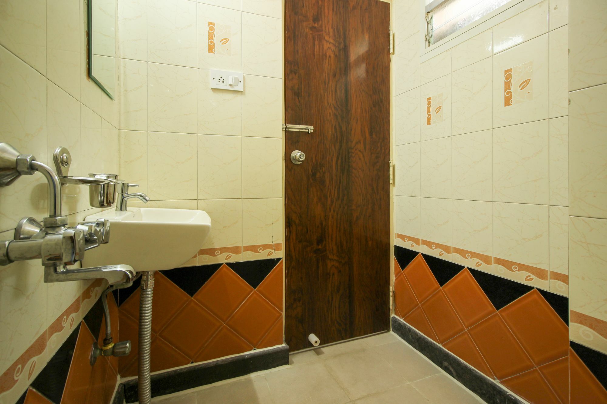 Oyo 8116 Park Hotel 3*