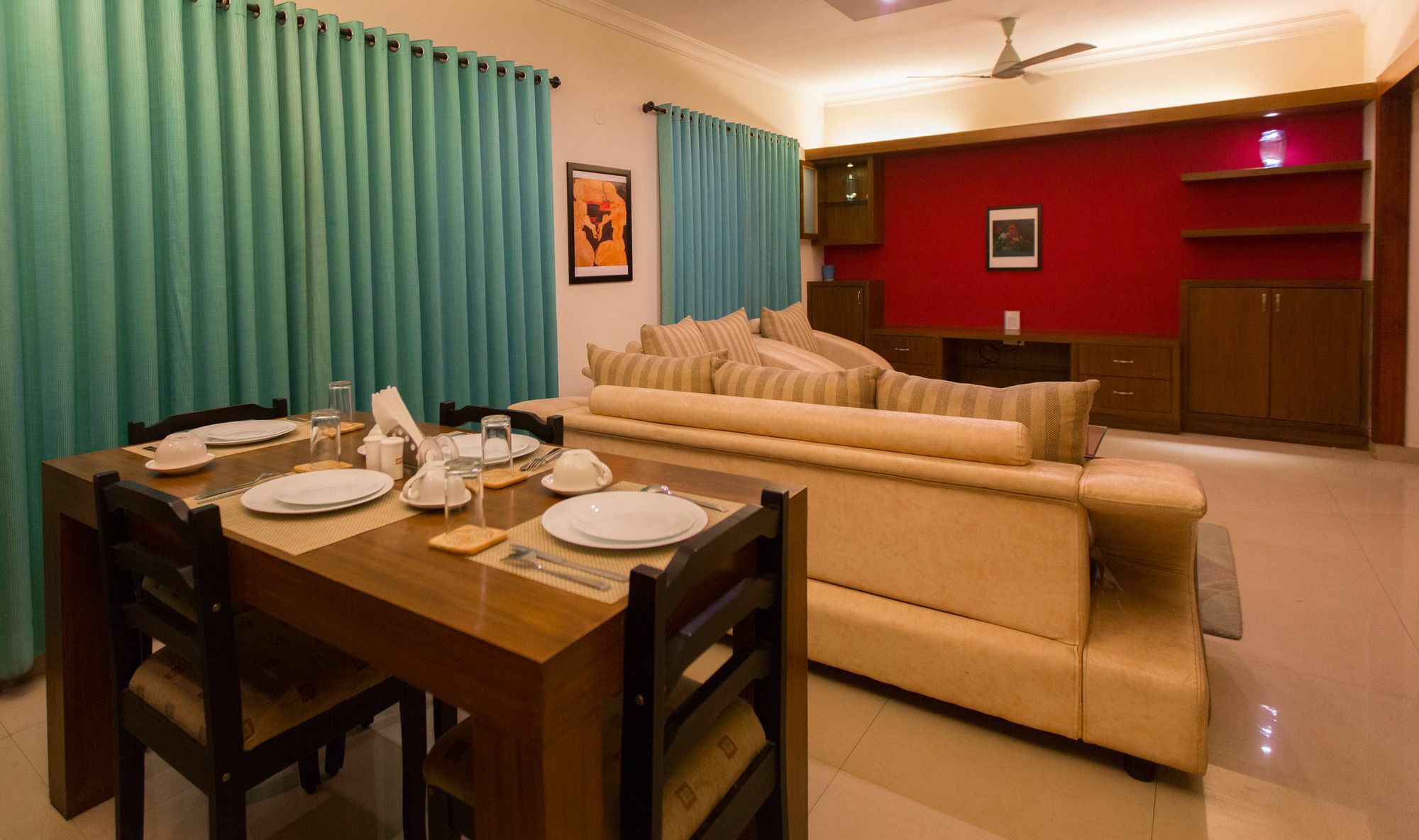 Sherwood Suites Hotel 2*